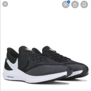Nike Women’s sneaker